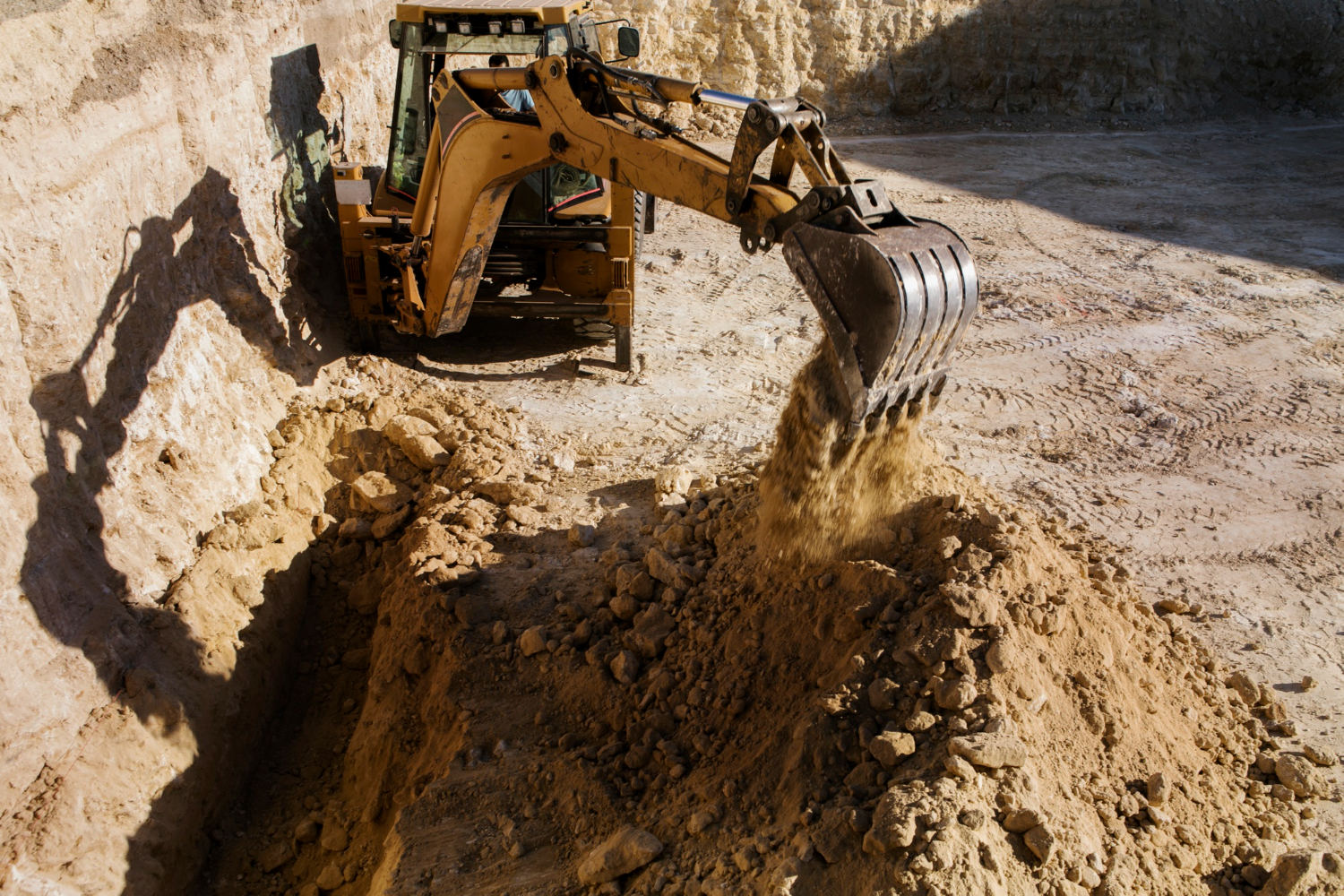 Excavación en espacios reducidos con miniexcavadoras