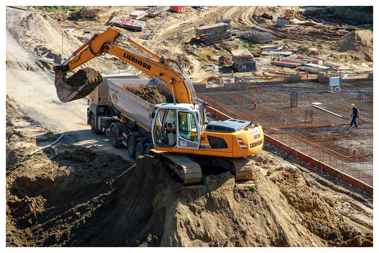 Excavaciones y Construcciones MLT: Movimientos de tierra con maquinaria propia